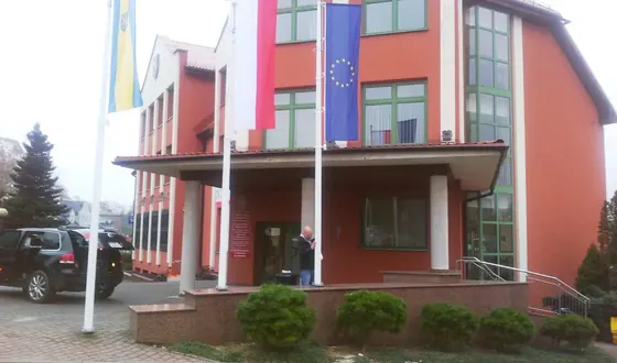 Urząd Gminy Marklowice — naprawa masztów kompozytowych